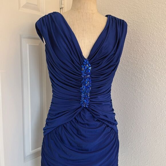 Tadashi Shoji rouched embellished cocktail dress - Picture 10 of 15